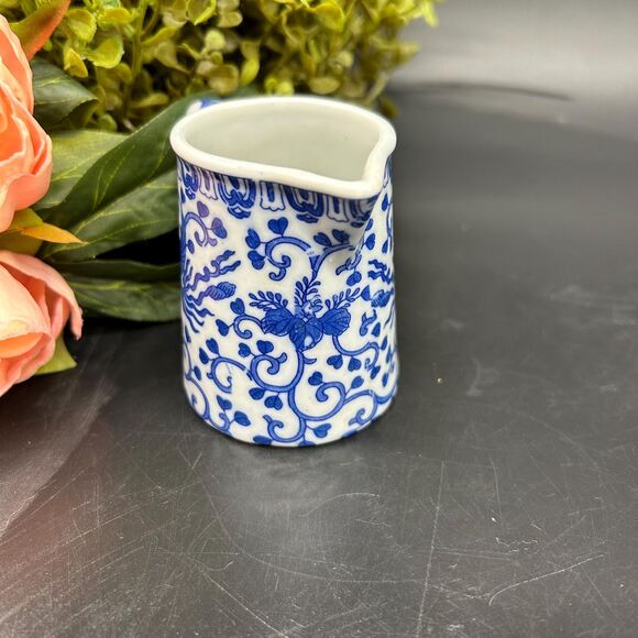 Blue and White Phoenix Flying Turkey Creamer Japan M Mark - Picture 5 of 6